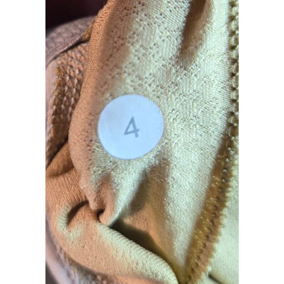 Lululemon White‎ No limits Tank Top in Blazer Fossil Women’s Size 4 - Picture 6 of 6